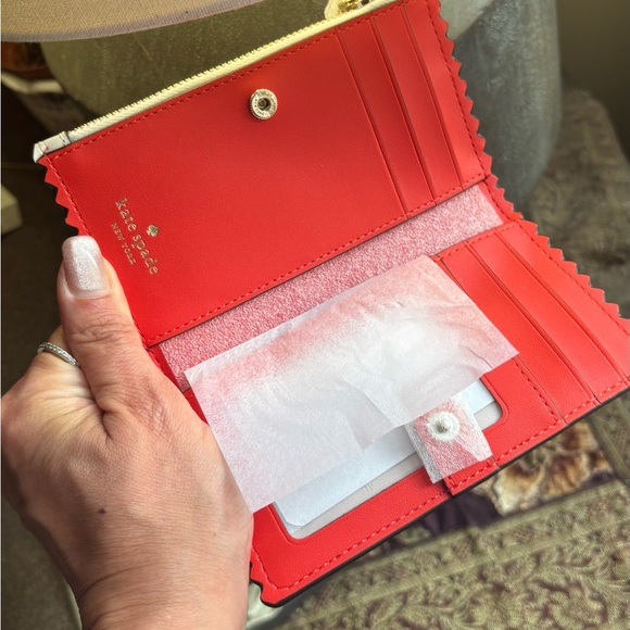 Authentic Kate Spade Popsicle leather bifold snap/zip/ID Wallet - Picture 3 of 12